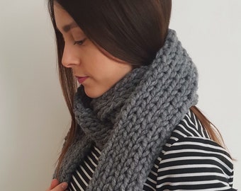 Women's Grey Chunky Knit Extra Soft Minimalist Statement Scarf