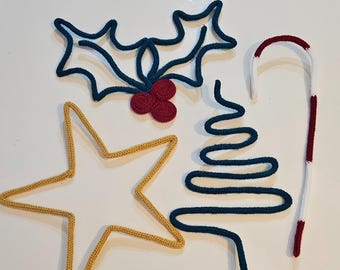 Hand-Knitted Christmas Fibre Wall Art: Home Decor Set of 4