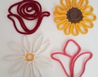 Handmade Knitted Flower Wall Art: Wire Sculpture Set of 4