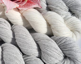 100% Angora wool, Seidenhase, PURE 260m/50g, Supersoft homegrown bunny yarn from own rabbitry, Animal friendly, Knitting, Crochet, natural