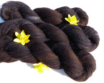 Angora PURE. Seidenhase. 260m/50g. Fingering. Von glücklichen einheimischen Angorakaninchen.