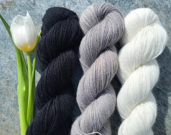 3x Angora PURE. Seidenhase. 260m/50g. Fingering. Von glücklichen einheimischen Angorakaninchen.