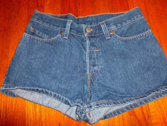 levis booty jeans