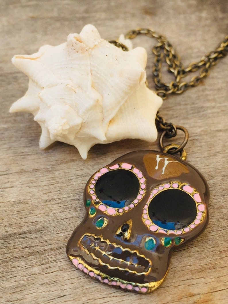 Vintege retro-vintage skull-vintage collection-vintage necklace-vintage charm-vintage look-retro look-skull-vintage jewelry-vintage-retro