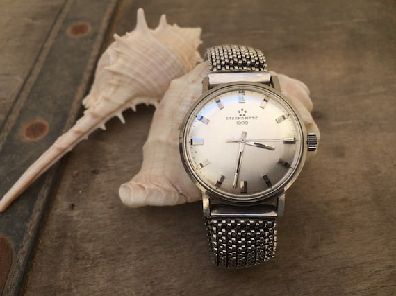 Vintage watch-men watch-vintage men-vintage man-vi