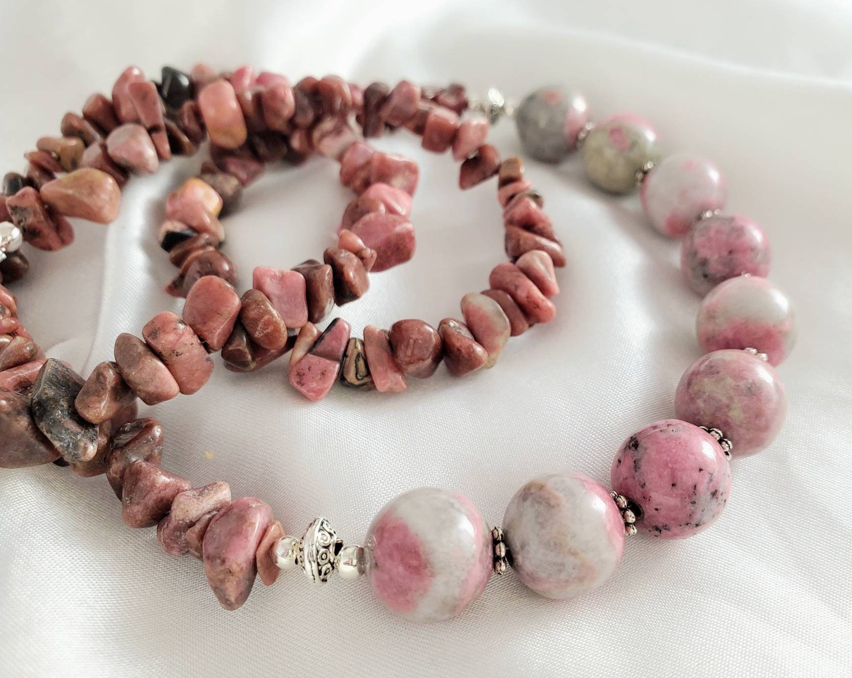 Rhodonite Jumbo Spheres & Chips Necklace. Pink Gemstone - Etsy