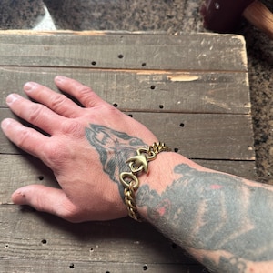 Massief messing armband met ankersluiting