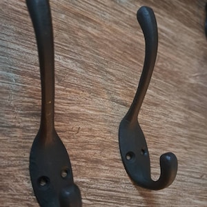 Set of 2 Cast Iron European Style Matte Dark Aged Wall Hooks