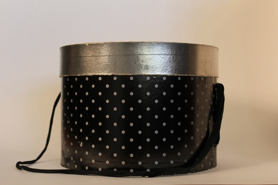 Vintage Polka Dot 1940's - 1950's Hat Box from Sl… - image 3