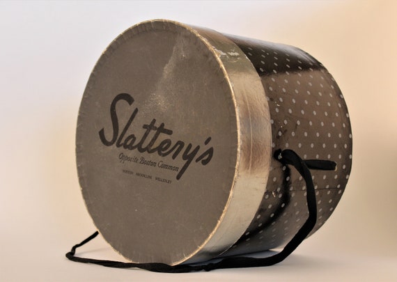 Vintage Polka Dot 1940's - 1950's Hat Box from Sl… - image 1