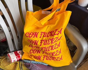 Con Fuerza Tote Bag Aesthetic - Artisanal Bag - Travel Bag -Latina Gifts -Latina Power -Peru Gifts -Peruvian Art -Aesthetic Latina -Feminist