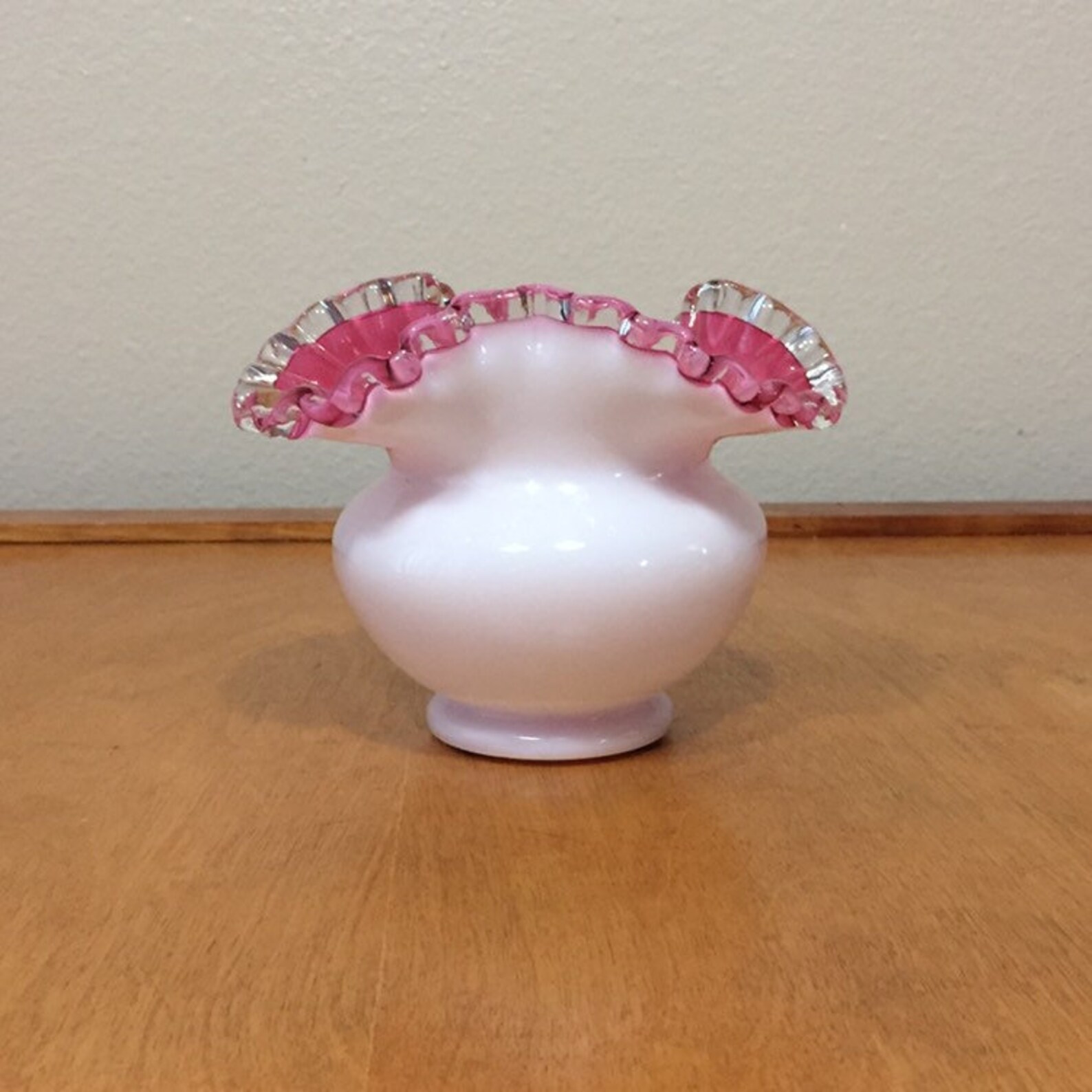 Fenton Milk Glass Vase With Pink Ruffle Bulb Shape 4 Height Etsy