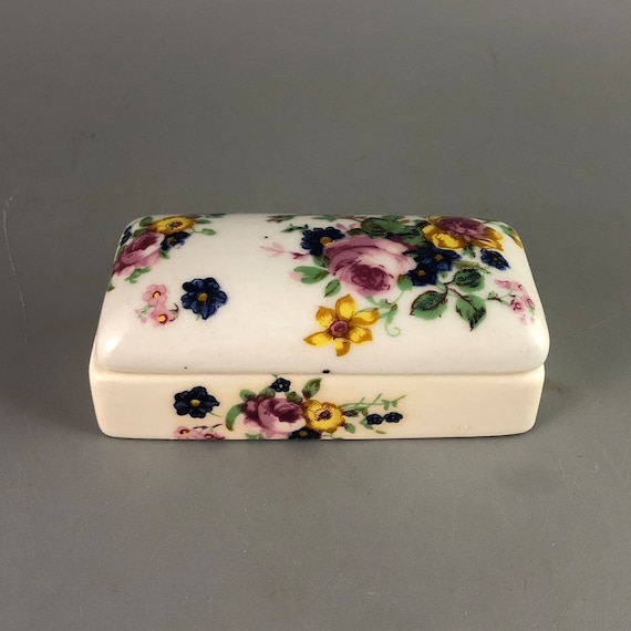 Small Rectangular Ceramic Box from China - image 1