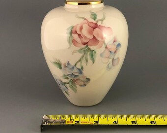 レノックス　花瓶　Lenox Acanthus Pierced Vase 花瓶 Lenox Centennial Anniversary Vase Pink and Blue Flowers With 24k