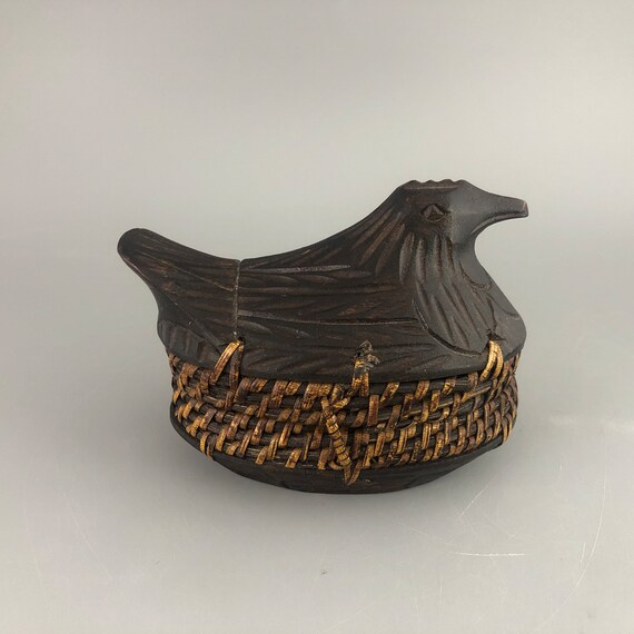 Carved Bird Box with Woven Wicker Rim - image 4
