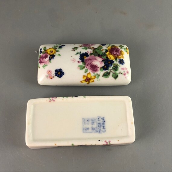Small Rectangular Ceramic Box from China - image 9
