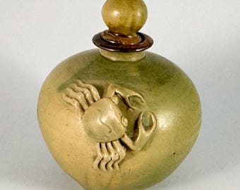 Clay Jar with Stopper with Crab Sculpture