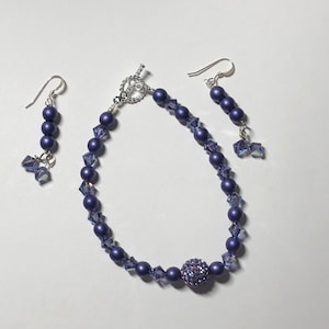Czech Swarovski tanzanite crystal, tanzanite Pave Swarovski and druk dark purple satin Preciosa pearl bracelet set.