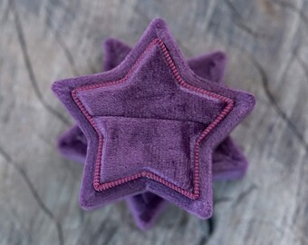 Velvet Star Ring Box in Royal Purple