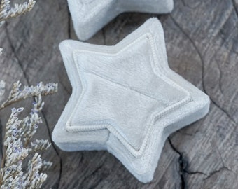 Velvet Star Ring Box in Ivory