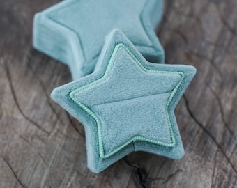 Velvet Star Ring Box in Mint