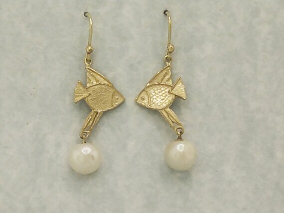 Coral Reef Fish Earrings With Fresh-water Baroque With