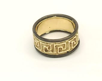 Classical Greek Border Pattern Band Ring in a solid 9 K gold with oxidised sterling silver rails.
