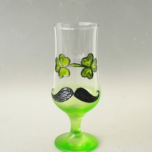 St. Patrick&#39;s Day gift for him Beer Glass Hand-painted