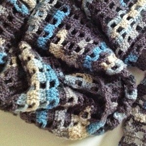 Stormy Skies thin crochet echarpe