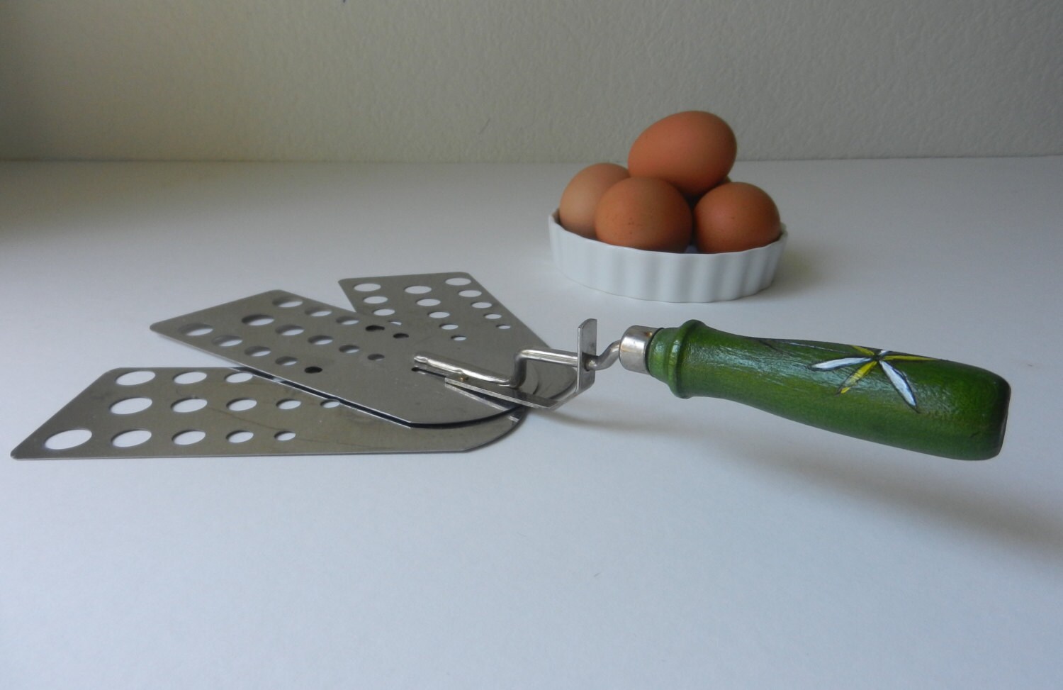 Vintage green flipper retro spatula daisy kitchen toolGift Etsy
