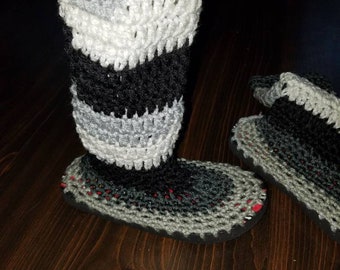 Crocheted stripe boots with flipflop bottoms