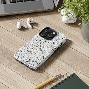 Stoere telefoonhoesjes, Cookies and Cream betonnen hoes, beschermende telefoonhoes, duurzame smartphonehoes, uniek design telefoonhoesje, harde schaal