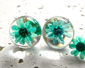 Real flower resin earrings, earrings for Christmas gift,green flower earrings, gift for her, resin earrings, botanical jewellery