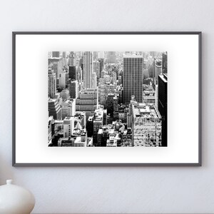 Impression New York : architecture empilée, noir et blanc