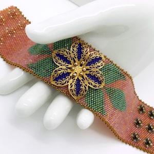 Beading PATTERN. DIGITAL DOWNLOAD. Odd Count Peyote Pattern. Flower Peyote Bracelet Pattern. Nouveau Floral Embellished Bracelet Pattern..