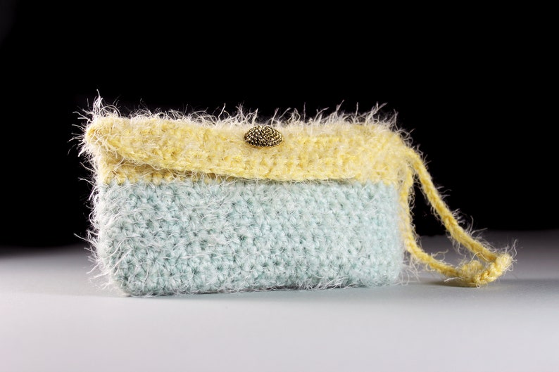 Crochet Coin Purse, Yellow Green Wristlet image 5