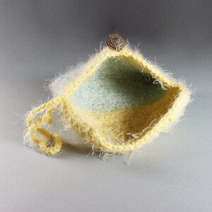 Crochet Coin Purse, Yellow Green Wristlet image 7