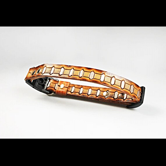 Leather Breakaway Cat Collar, Cats or Small Dogs, Geometric Design, Hand Tooled Leather, Hand Painted, Gold and Brown