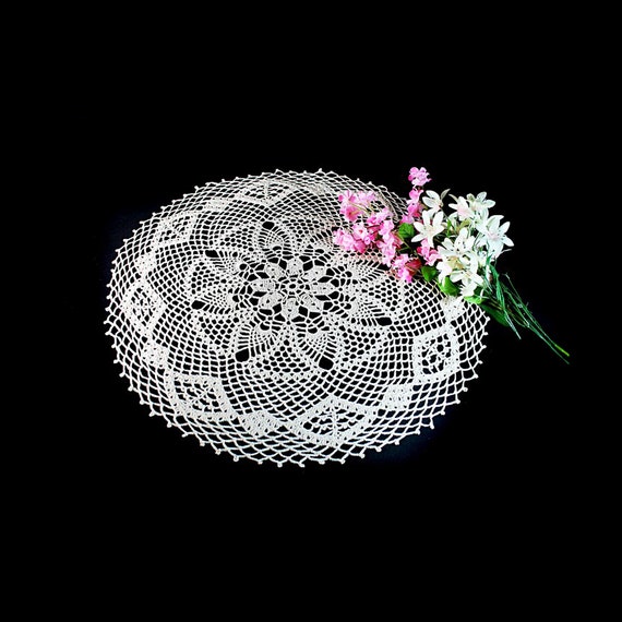 Crochet Doily, Round, 18-inch, Ecru (Natural), Round, Crochet Mat, Crochet Lace, Fine Art Crochet