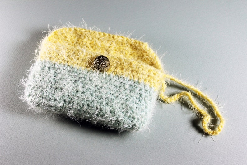 Crochet Coin Purse, Yellow Green Wristlet image 9