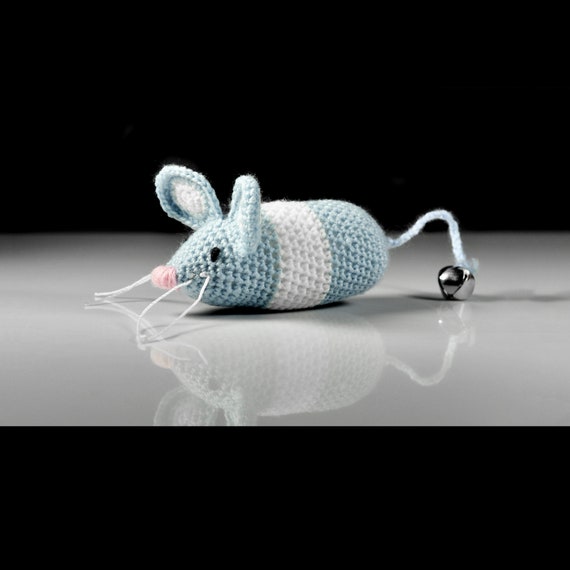 Crochet Cat Toy, Catnip Mouse with Internal Squeaker and Bell, Light Blue and White