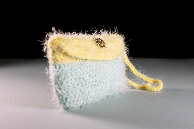 Crochet Coin Purse, Yellow Green Wristlet image 6