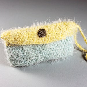 Crochet Coin Purse, Yellow Green Wristlet image 3