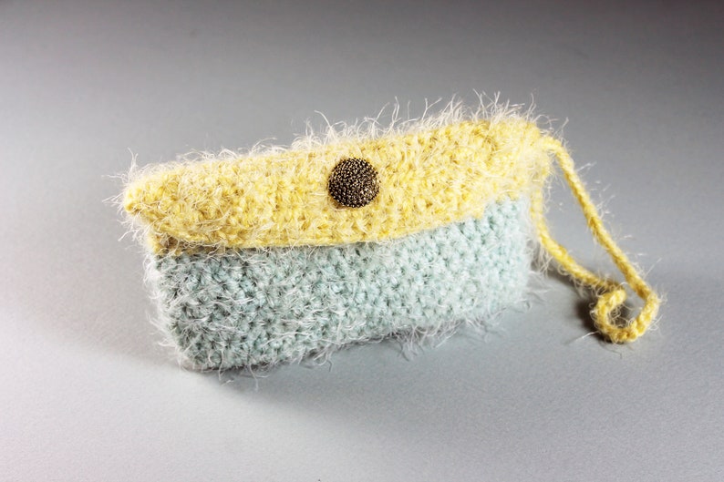 Crochet Coin Purse, Yellow Green Wristlet image 3