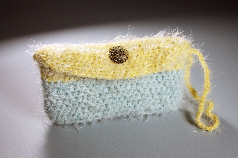 Crochet Coin Purse, Yellow Green Wristlet image 4