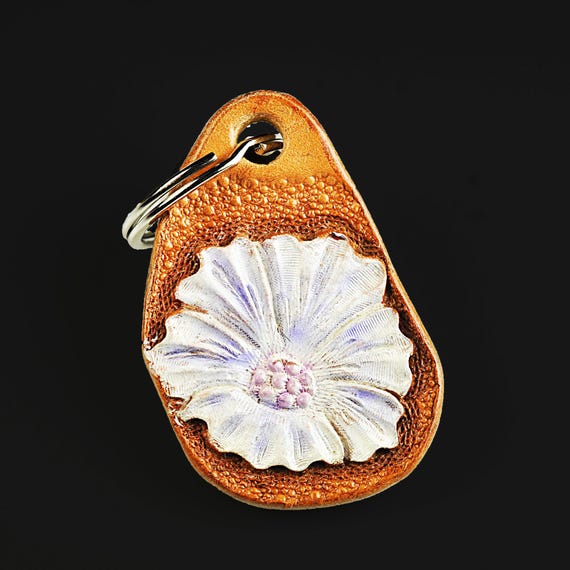 Hand-Tooled Leather Keychain with White Flower – Handmade Floral Leather Fob – Western Style Key Ring