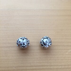 Bali silver handmade round coil with beads 8mm,  Qty 2