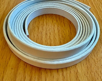Couro branco liso de 10 mm - preço por 24"