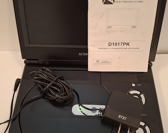 Audiovox Electronic Corp D1917PK Portable 9" LCD Monitor & DVD Player