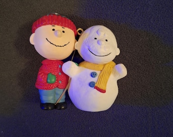 Vintage 1993 Charlie Brown Peanuts Gang Hallmark Keepsake Ornament